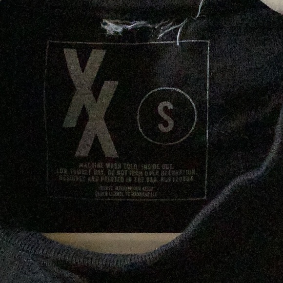 Machine gun Kelly, 2022 tour shirt - Picture 3 of 5